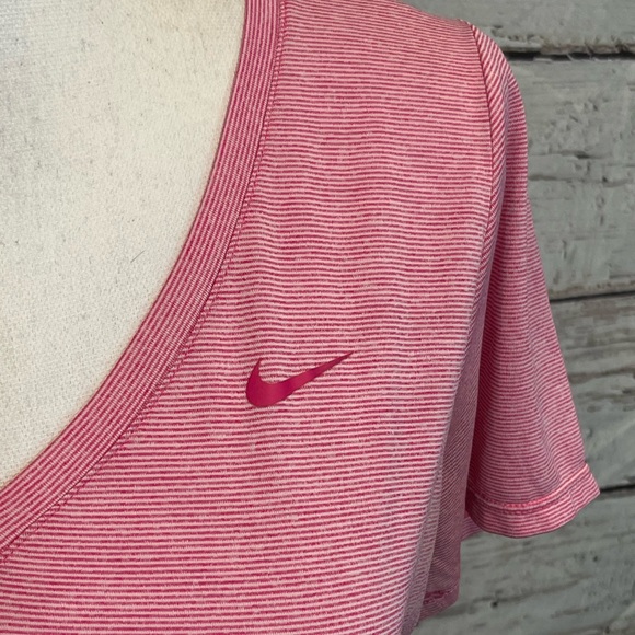 NIKE Pink Striped Dri Fit V Neck T-Shirt-Large - Picture 2 of 3